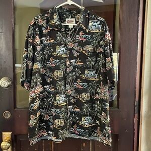 Art of Eddy Y by reyn spooner. Men’s XL Hawaiian shirt.